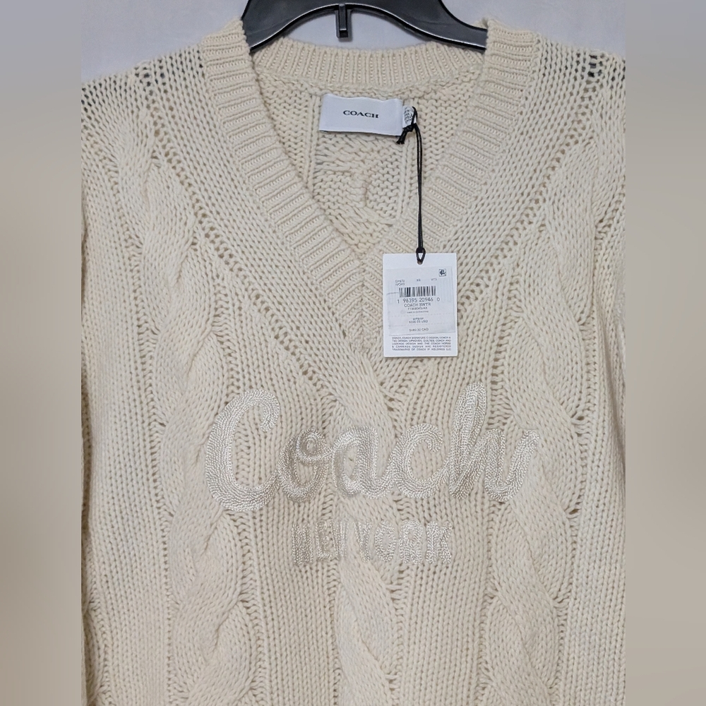 Coach Ivory Braided Cable Knit V-neck Wool Sweater, Embroidered Logo Size XS NWT - Picture 2 of 11